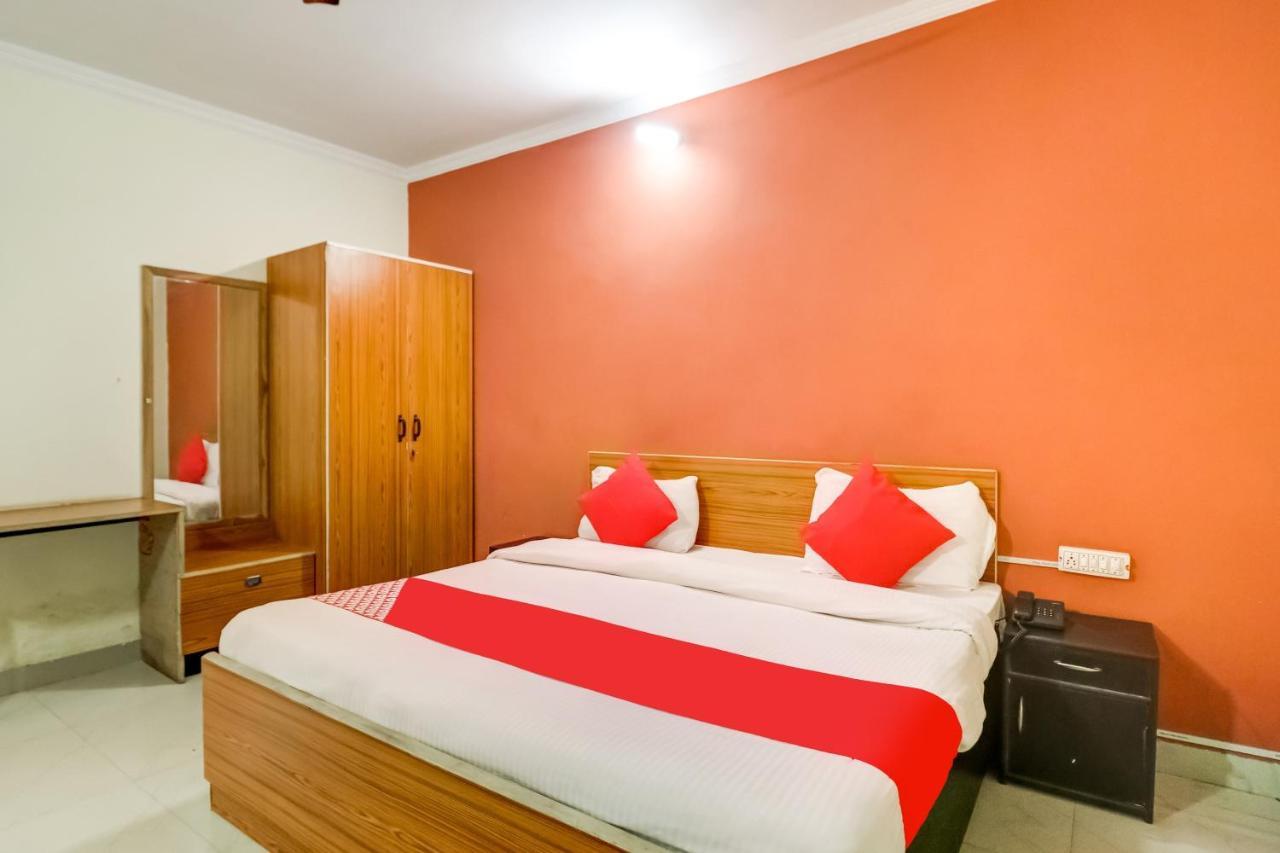 Oyo Hotel R K Residency Gurgaon Esterno foto
