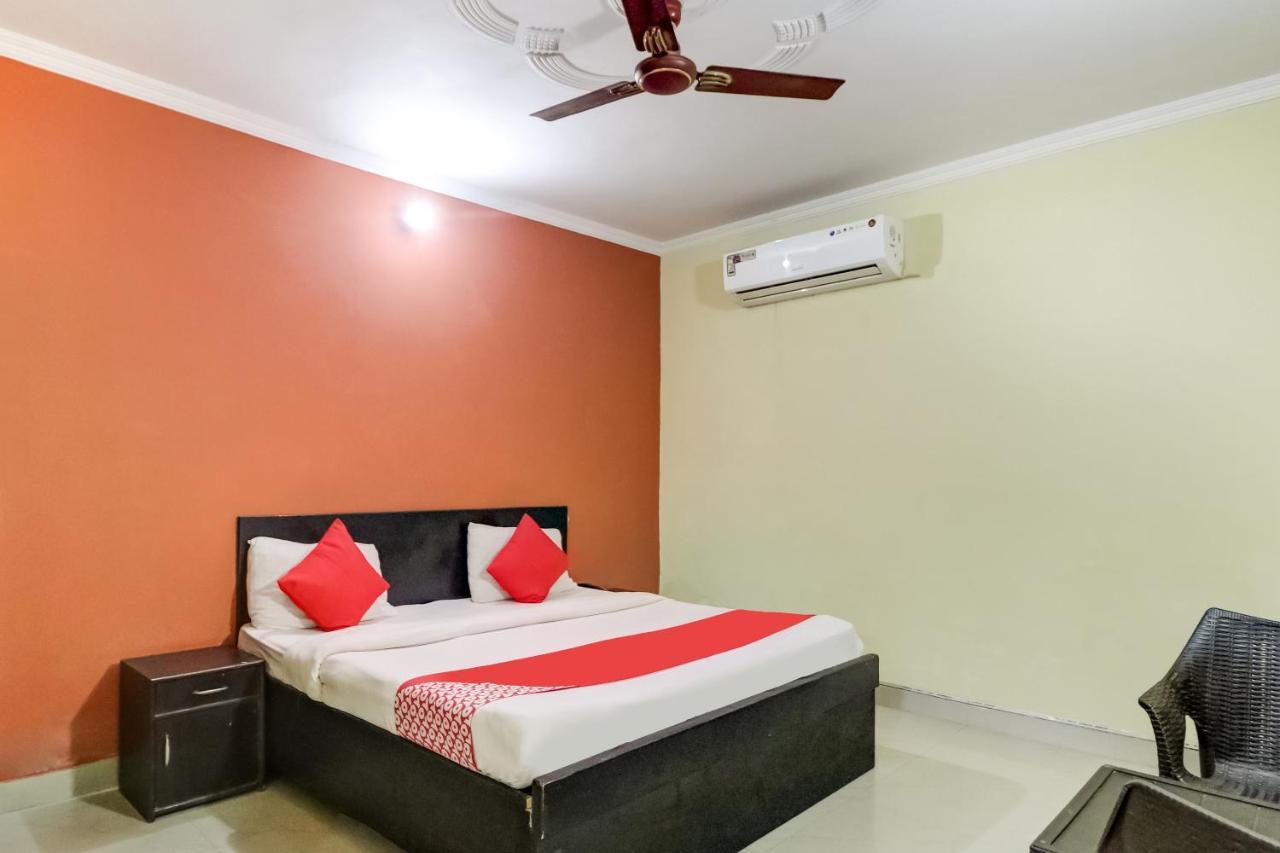 Oyo Hotel R K Residency Gurgaon Esterno foto