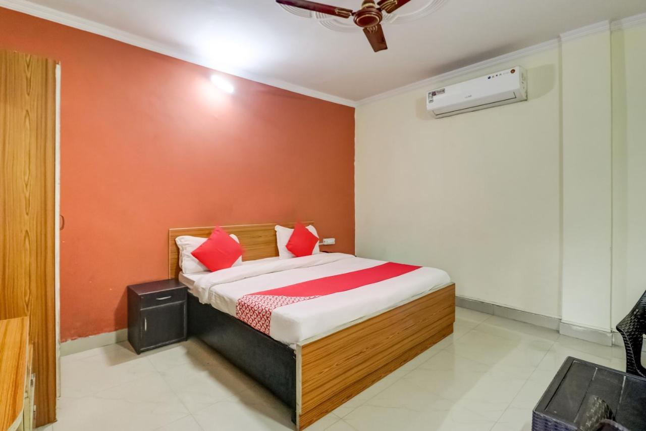 Oyo Hotel R K Residency Gurgaon Esterno foto